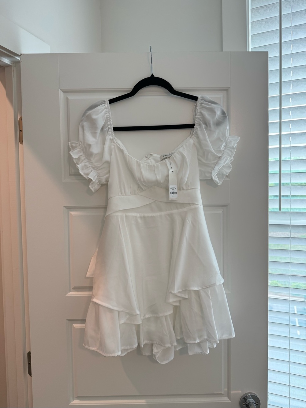 Francesca’s White Ruffled Romper - Picture 2 of 4